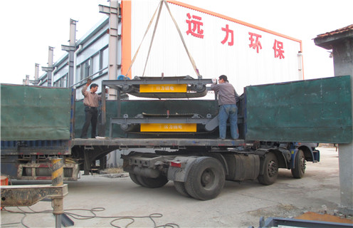 永磁除鐵器，云南超強永磁除鐵器報價知識參數(shù)_內(nèi)部磁塊安裝方法_云南超強永磁除鐵器報價型號價格