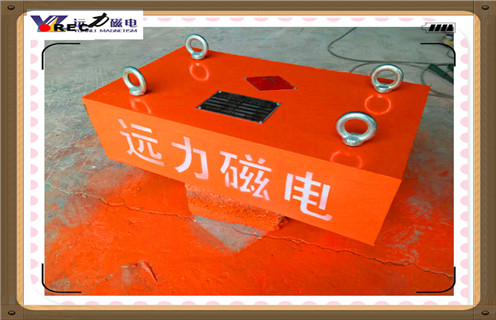 懸掛式永磁除鐵器，四川懸掛式永磁除鐵器生產(chǎn)_內(nèi)部磁塊安裝方法_四川懸掛式永磁除鐵器生產(chǎn)型號價格  